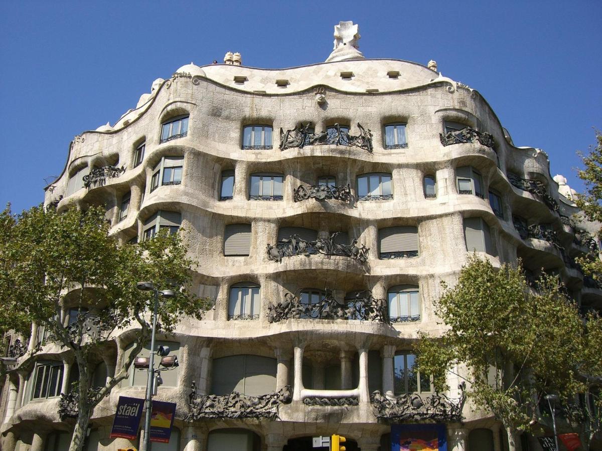 Muntanya - Apartment With Balcony Sagrada Familia Barcelona Kültér fotó