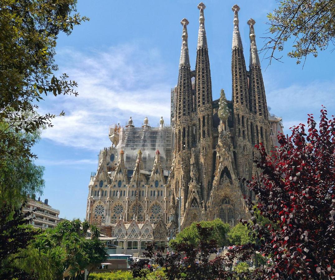 Muntanya - Apartments In Sagrada Familia Barcelona Kültér fotó